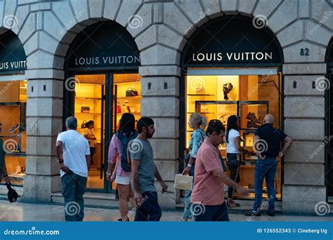 verona louis vuitton|louis vuitton store verona italy.